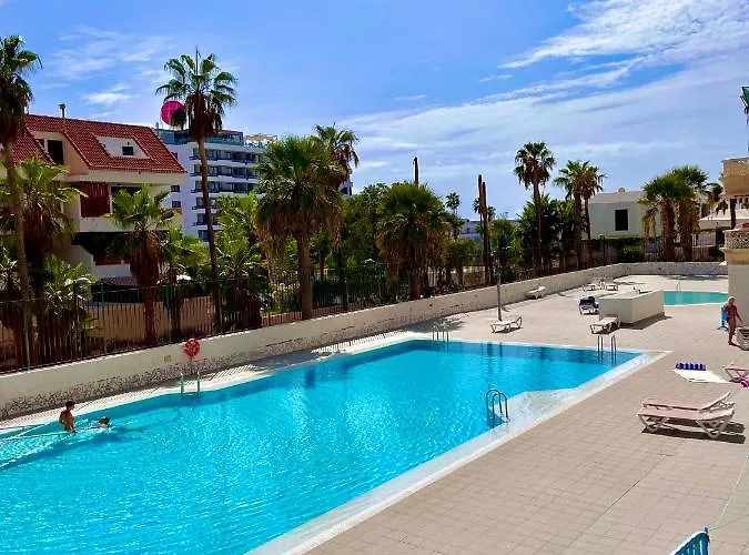 Miss Flora Playa Honda Apartament